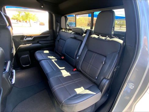 Used 2024 Chevrolet Silverado 1500 High Country w/ Z71 Off-Road Package image 21