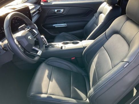 Used 2024 Ford Mustang GT Premium image 5