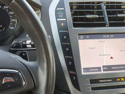 Used 2020 Lincoln MKZ Reserve w/ Elements Package image 32