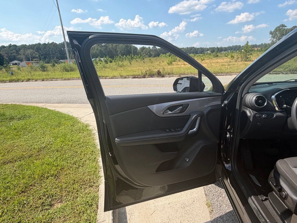 Used 2024 Chevrolet Blazer LT w/ Convenience Package FWD image 52