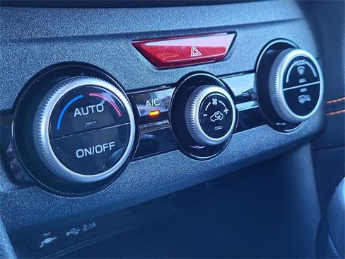 Used 2022 Subaru Crosstrek 2.0i Premium image 28