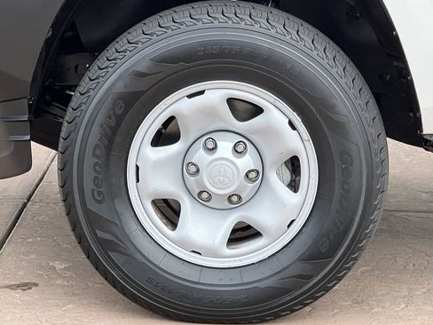 Certified 2021 Toyota Tacoma SR image 32