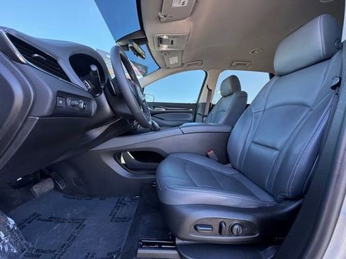 Used 2021 Buick Enclave Essence w/ Sound and Sites Package image 25