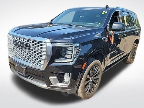 Used 2023 GMC Yukon Denali w/ Denali Reserve Package AWD/4WD image 2