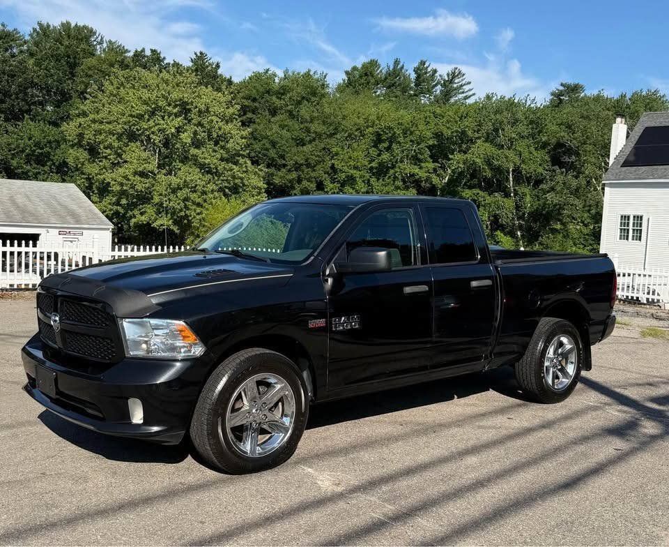 Used 2017 RAM 1500 Express AWD/4WD image 1