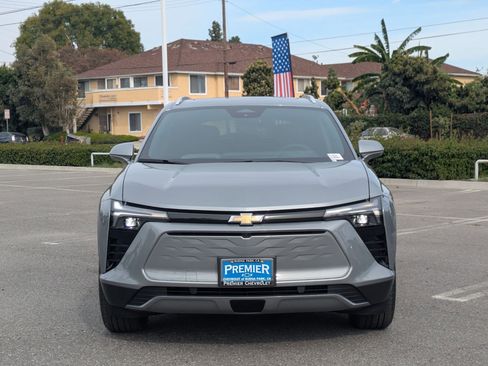 Used 2026 Chevrolet Blazer EV LT FWD image 8