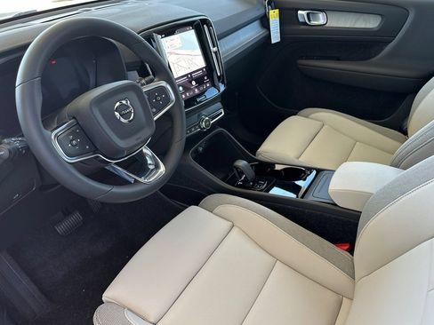 New 2026 Volvo EX40 Plus AWD/4WD image 10