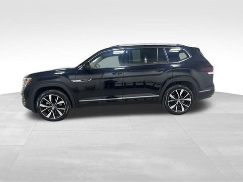 Certified 2024 Volkswagen Atlas SEL Premium R-Line image 9