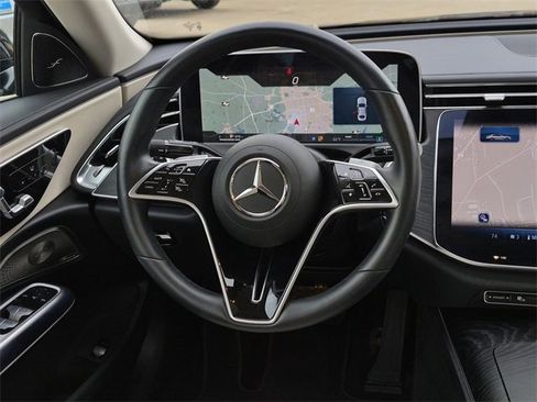 Certified 2025 Mercedes-Benz E 350 4MATIC Sedan image 31