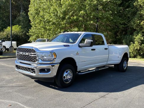 Used 2024 RAM 3500 Big Horn image 5
