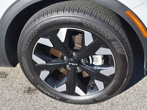 Certified 2024 Kia Sportage X-Line AWD/4WD image 11