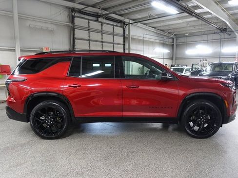 Used 2024 Chevrolet Traverse RS w/ LPO, Floor Liner Package image 8