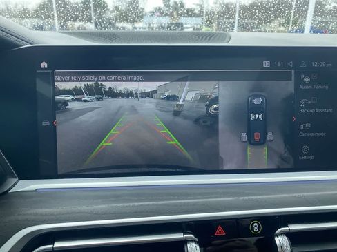 Used 2022 BMW X7 M50i image 17