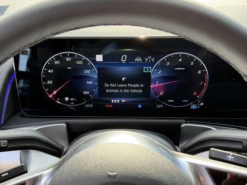 New 2026 Mercedes-Benz GLB 250 4MATIC image 17