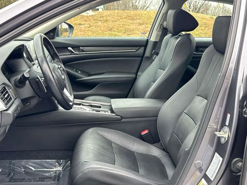 Used 2020 Honda Accord Touring image 28
