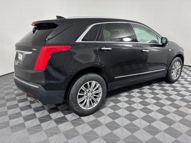 Used 2017 Cadillac XT5 Luxury AWD/4WD image 6
