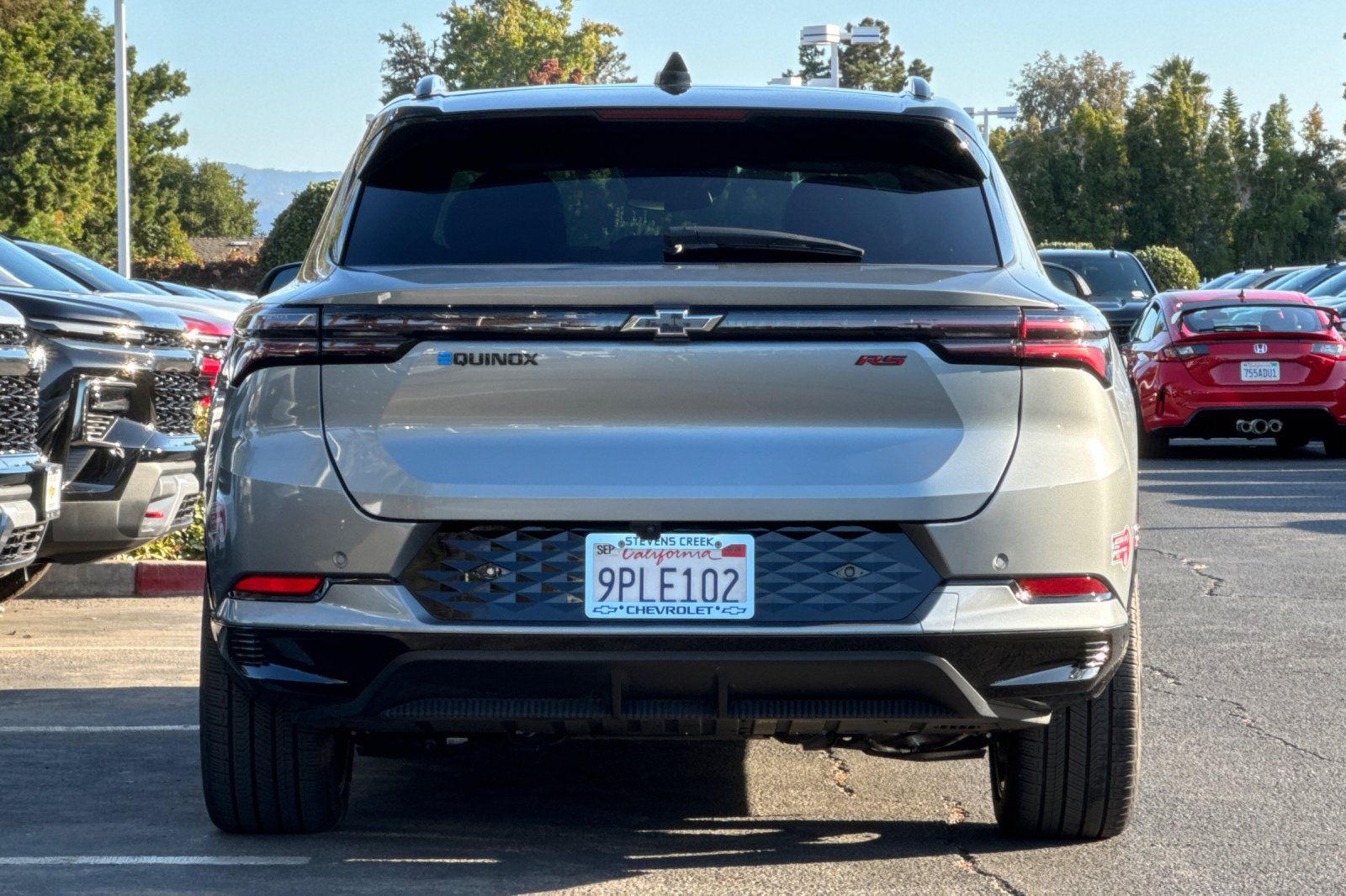 Used 2024 Chevrolet Equinox EV RS FWD image 6