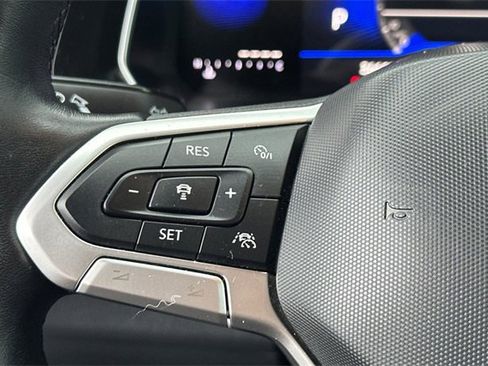 Used 2024 Volkswagen Jetta SE image 28