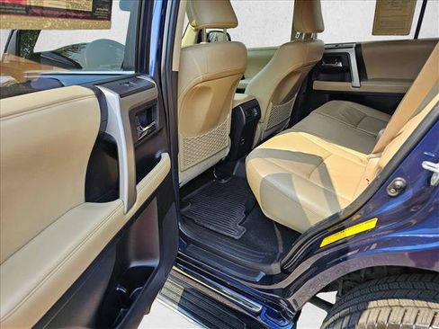 Used 2015 Toyota 4Runner Limited AWD/4WD image 18