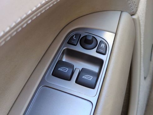 Used 2007 Jaguar XK Convertible image 21