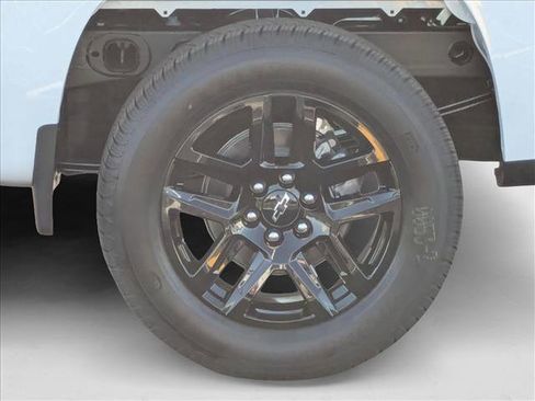 New 2026 Chevrolet Silverado 1500 Custom image 9