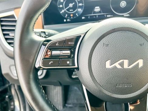 Certified 2024 Kia Seltos EX image 27