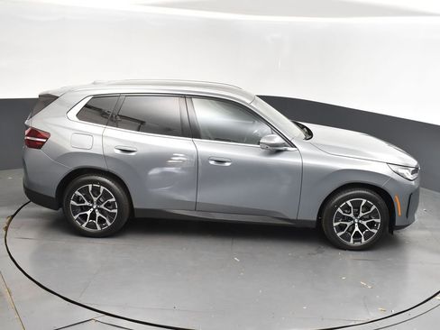 Certified 2025 BMW X3 xDrive30i w/ Premium Package image 35