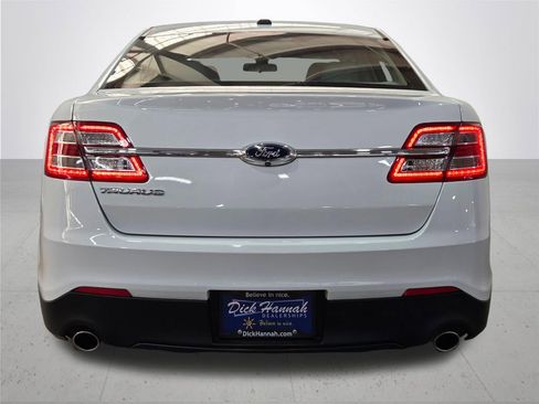 Used 2015 Ford Taurus SE image 11