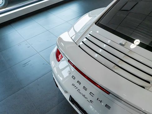 Used 2014 Porsche 911 Turbo S AWD/4WD image 24