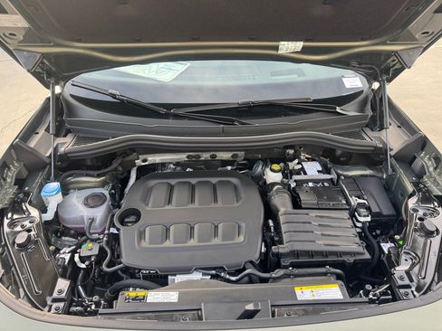 New 2026 Volkswagen Tiguan SE R-Line AWD/4WD image 16