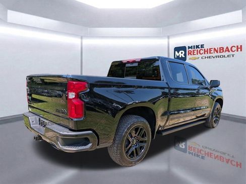 Used 2024 Chevrolet Silverado 1500 High Country w/ Midnight Edition AWD/4WD image 4