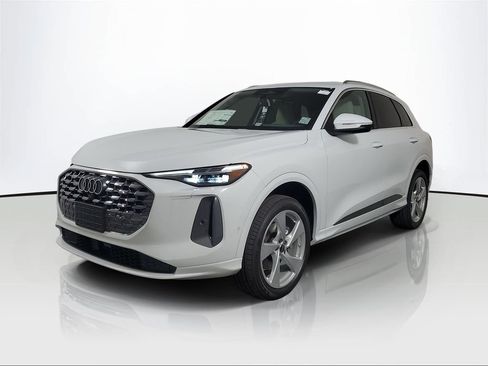 New 2026 Audi Q5 Premium Plus AWD/4WD image 3