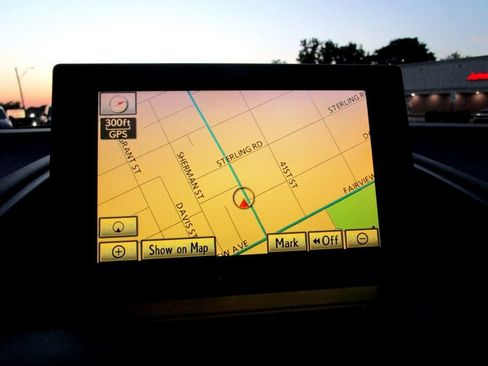 Used 2010 Lexus HS 250h FWD image 3