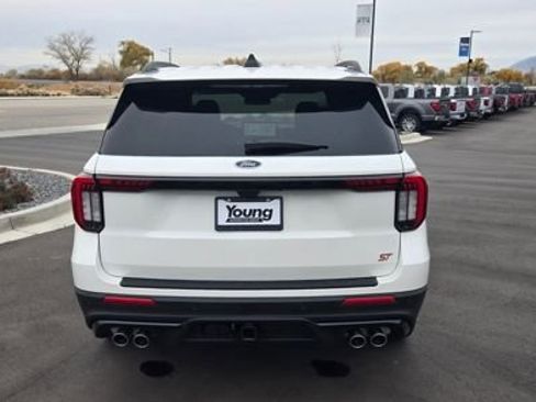 New 2026 Ford Explorer ST w/ Sun And Sound Package image 7