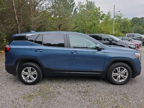 Used 2024 GMC Terrain SLE AWD/4WD image 21