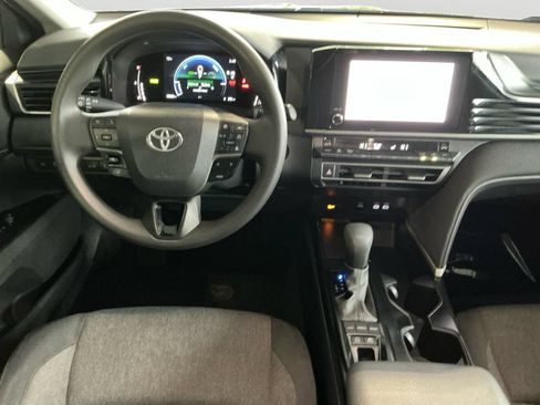 Used 2025 Toyota Camry LE FWD image 16