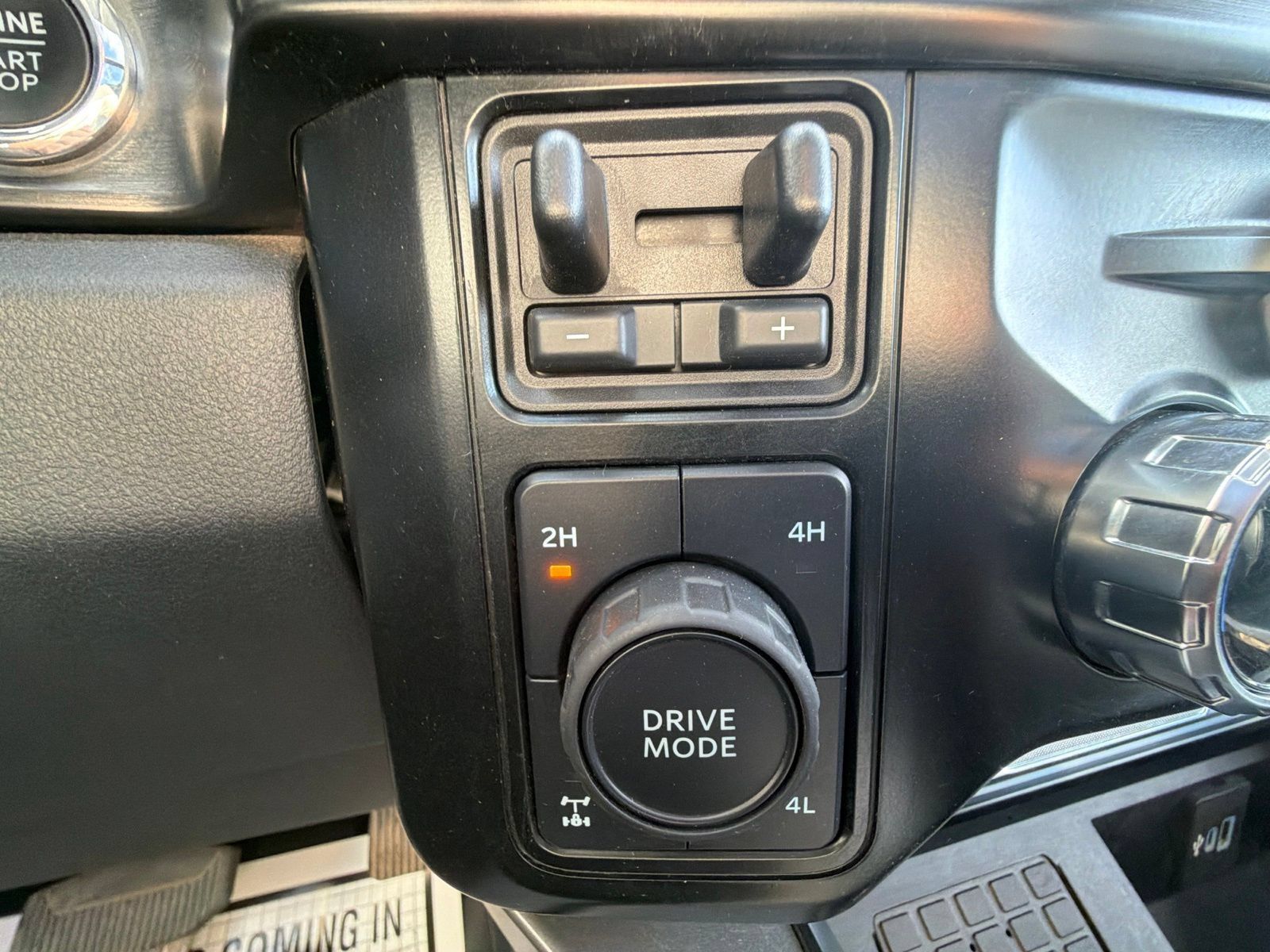 Used 2023 Ford F350 Lariat w/ Chrome Package AWD/4WD image 24