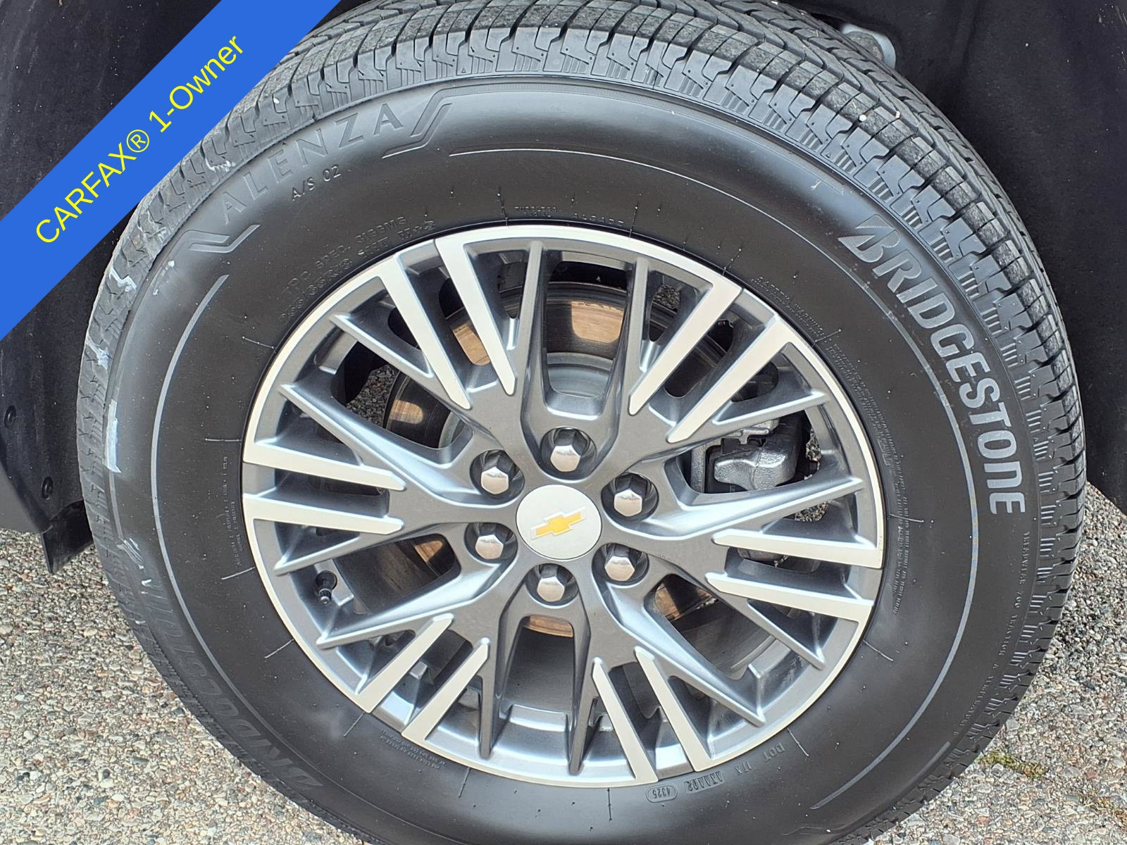 Used 2026 Chevrolet Traverse LT w/ Driver Confidence Package FWD image 9