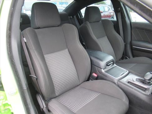 Used 2023 Dodge Charger R/T w/ Harman/Kardon Audio Group RWD image 9