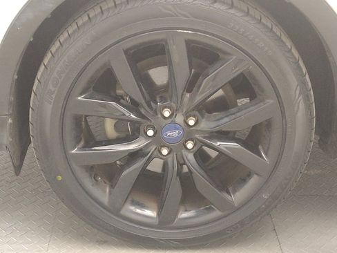 Used 2017 Ford Escape SE w/ Equipment Group 201A FWD image 31