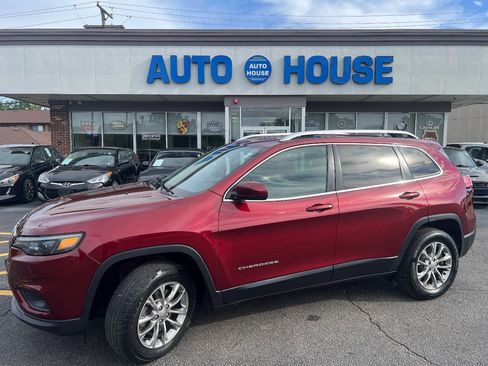Used 2019 Jeep Cherokee Latitude Plus AWD/4WD image 1