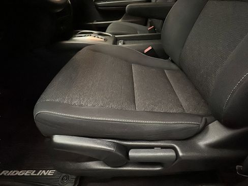 Certified 2023 Honda Ridgeline Sport image 9