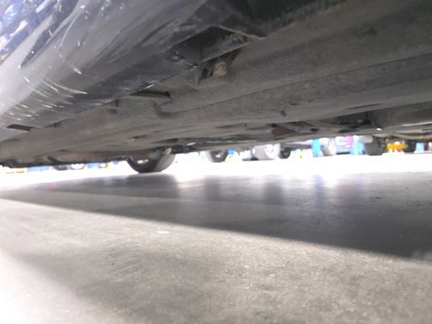 Used 2015 Chrysler 300 C Platinum image 14