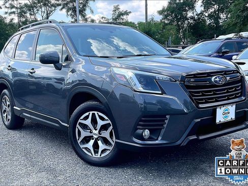 Certified 2023 Subaru Forester Premium AWD/4WD image 2
