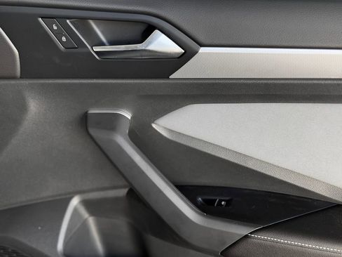 New 2026 Volkswagen Jetta SE FWD image 27