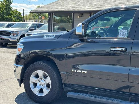 Used 2019 RAM 1500 Big Horn AWD/4WD image 6