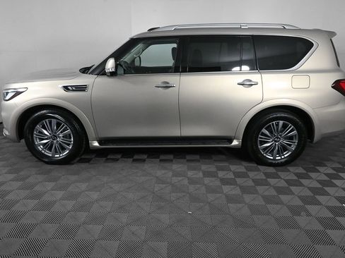 Used 2022 INFINITI QX80 Luxe w/ All-Season Package RWD image 3
