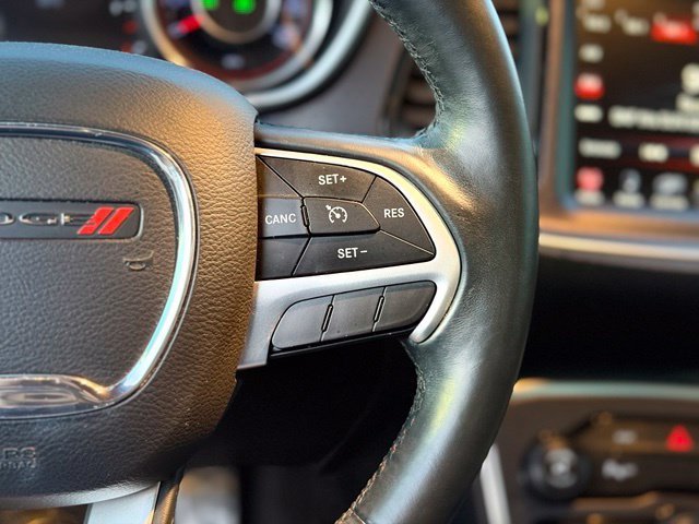 Used 2015 Dodge Challenger R/T Plus RWD image 38