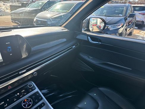 Used 2023 Hyundai Palisade Calligraphy image 34