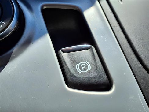 Used 2014 Chevrolet Corvette Stingray Coupe w/ Battery Protection Package image 20